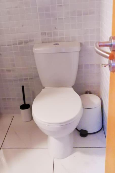 Pretty And Quiet Studio, With Wifi And Parking Apartament *